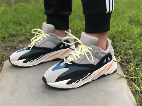 yeezy 700 wave runner colors